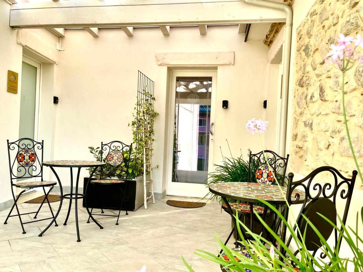 Dimora Di Charme Rooms & Apartments Песк'єра-дель-Гарда Екстер'єр фото
