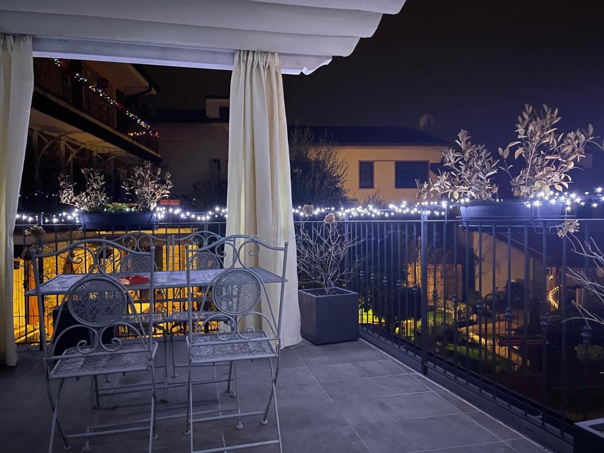 Dimora Di Charme Rooms & Apartments Песк'єра-дель-Гарда Екстер'єр фото