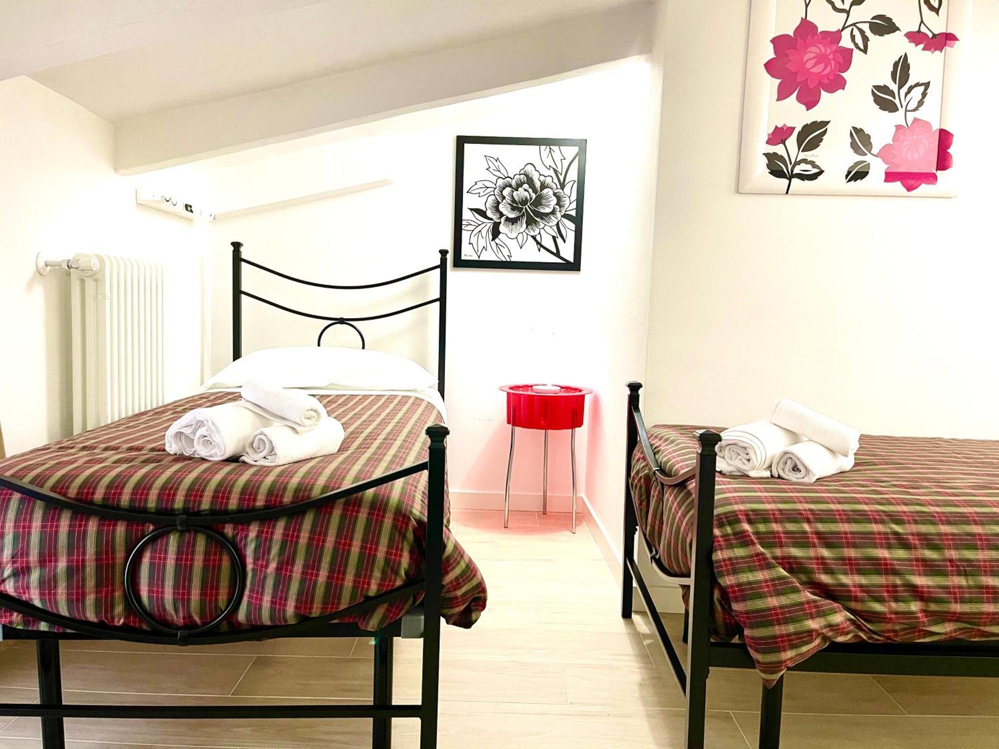 Dimora Di Charme Rooms & Apartments Песк'єра-дель-Гарда Екстер'єр фото
