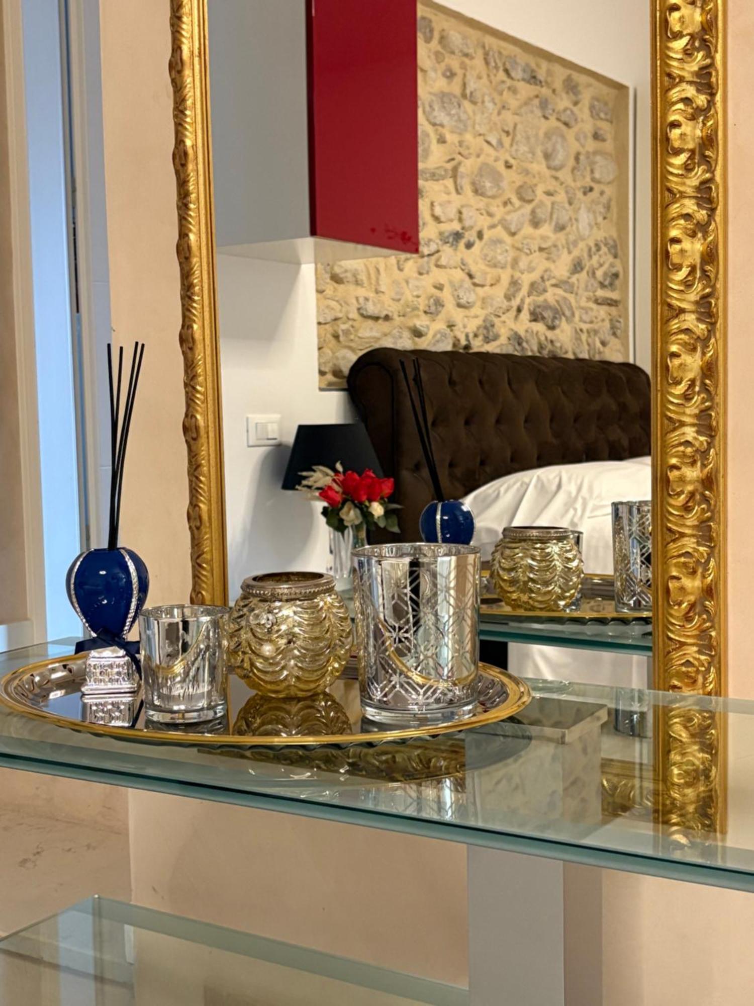 Dimora Di Charme Rooms & Apartments Песк'єра-дель-Гарда Екстер'єр фото